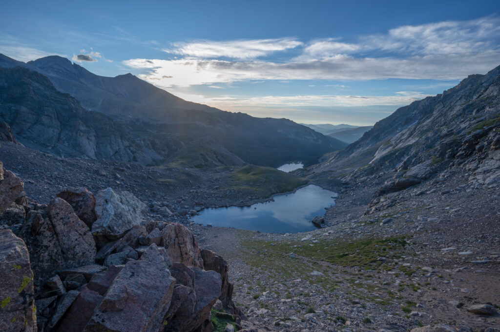 lake of many winds and thunder lake from boulder grand pass at sunrise